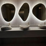 Espejo M05 instalado en un baño en Chicureo, proyecto de interiorismo de Fazlamare
